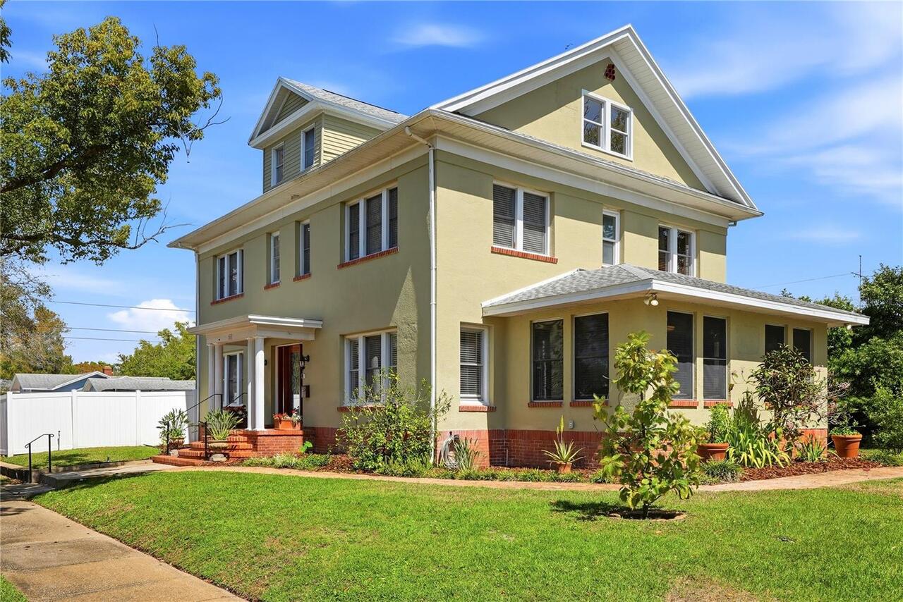 St Petersburg Real Estate