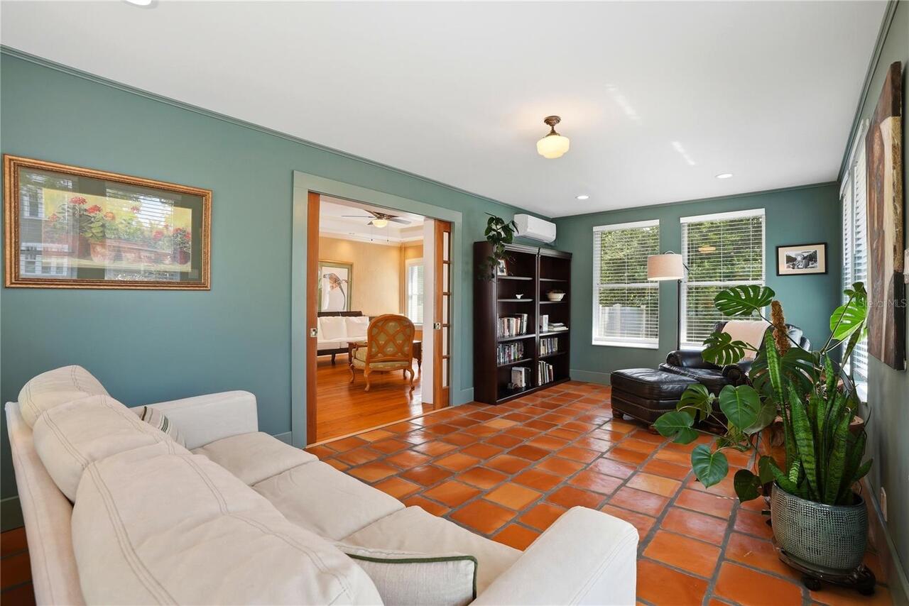 Listing Photo 12