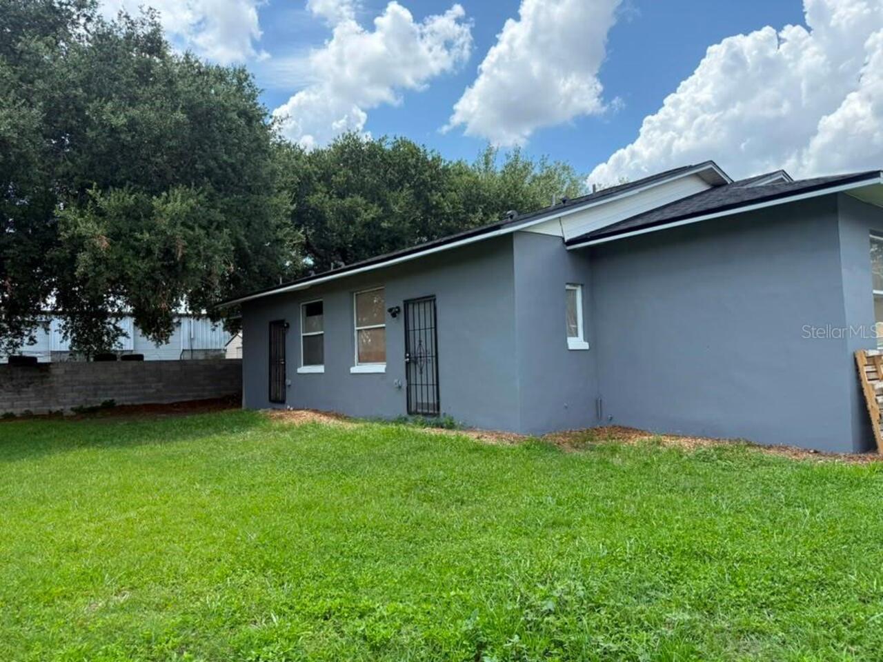 Listing Photo 12