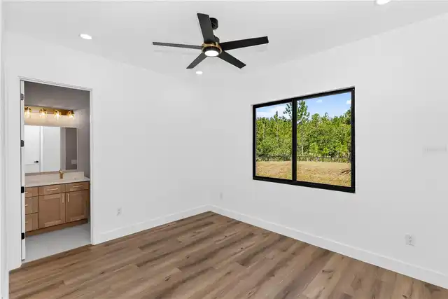 Listing Photo 37