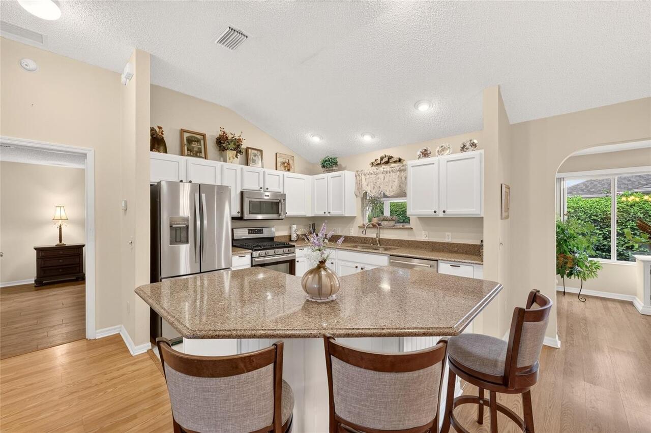 Listing Photo 15