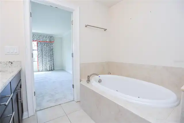 Listing Photo 28