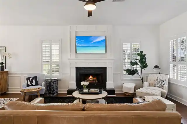 Listing Photo 12