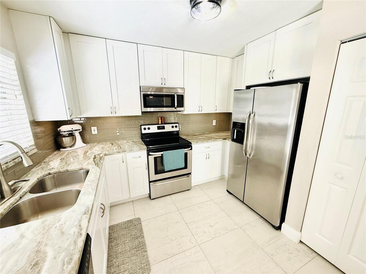 Listing Photo 10