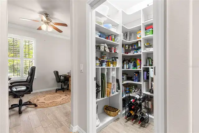 Listing Photo 9
