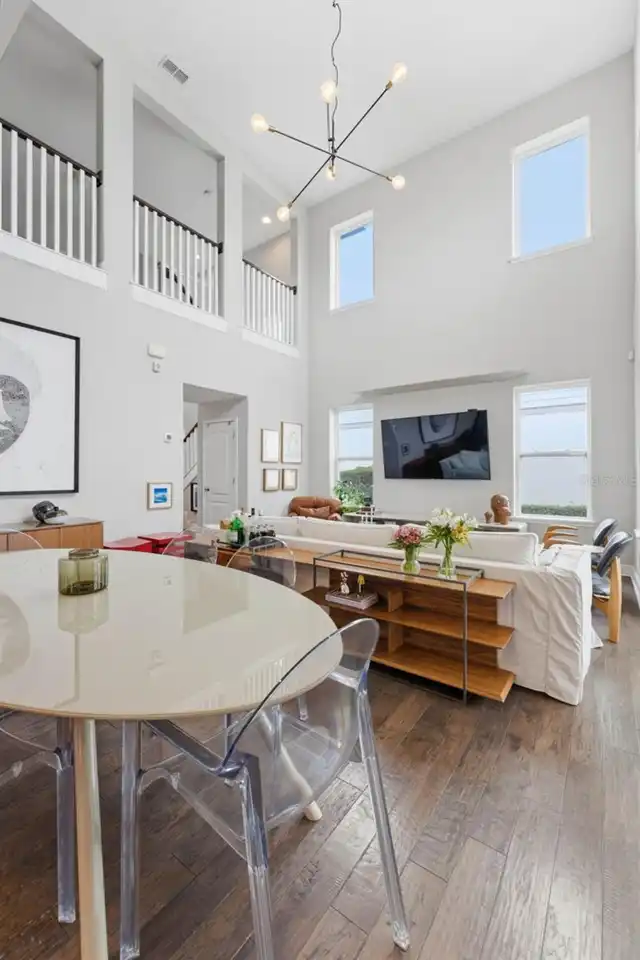 Listing Photo 14