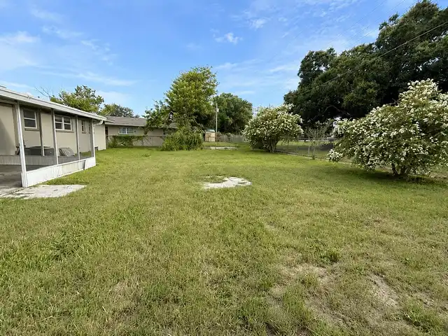 Listing Photo 14