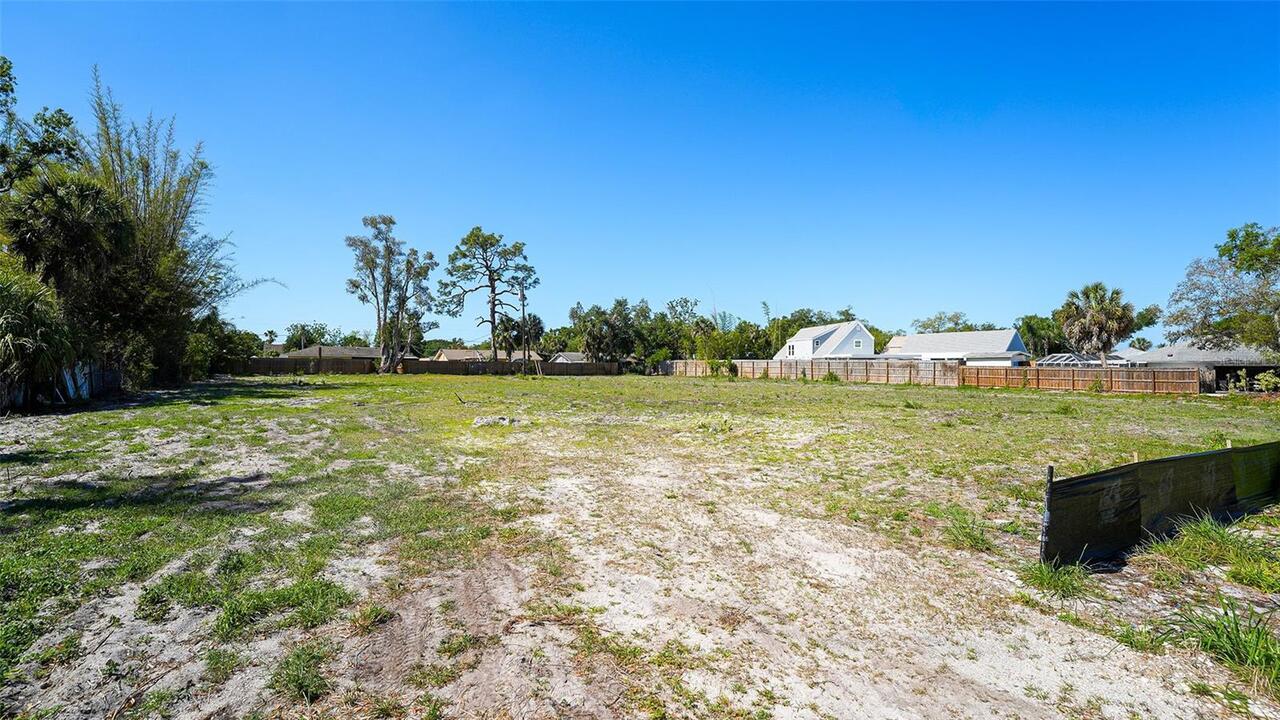 Listing Photo 32