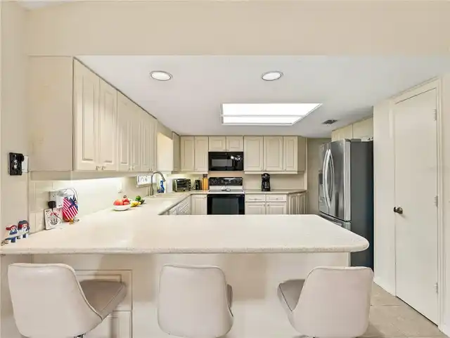 Listing Photo 17