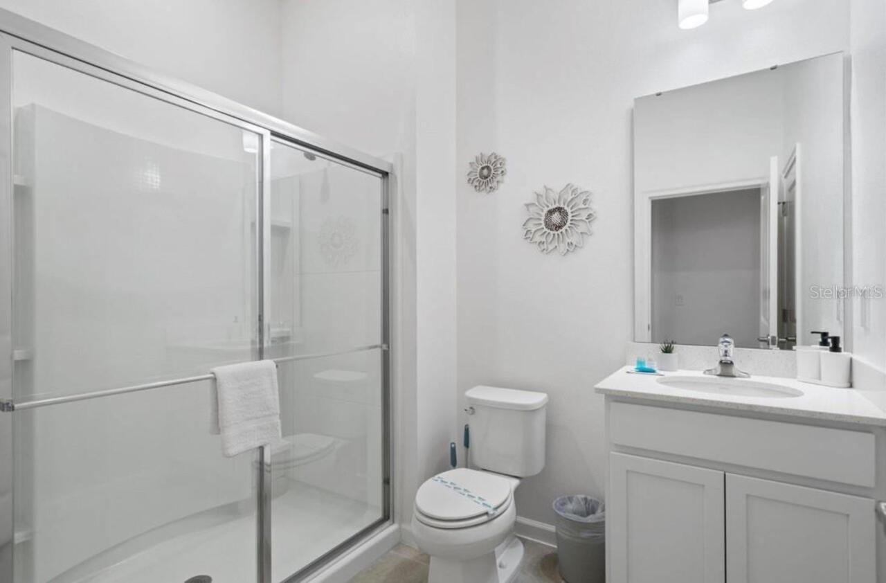 Listing Photo 12
