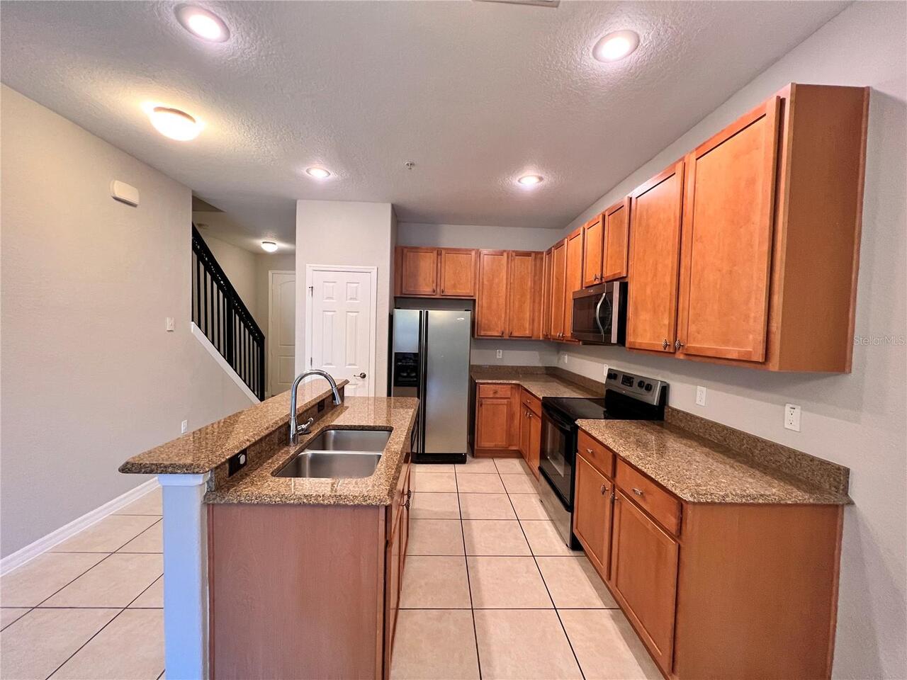 Listing Photo 8
