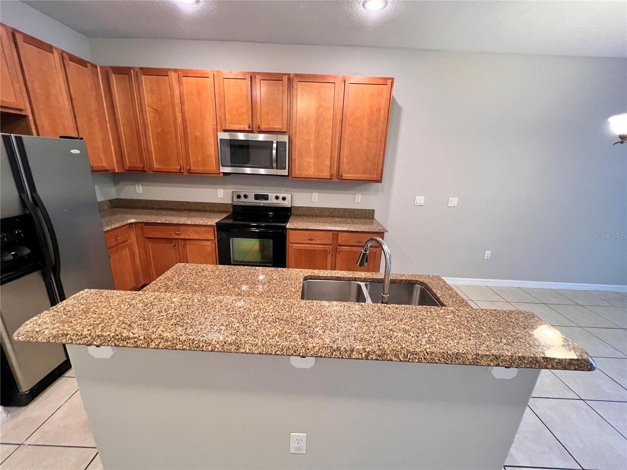 Listing Photo 9