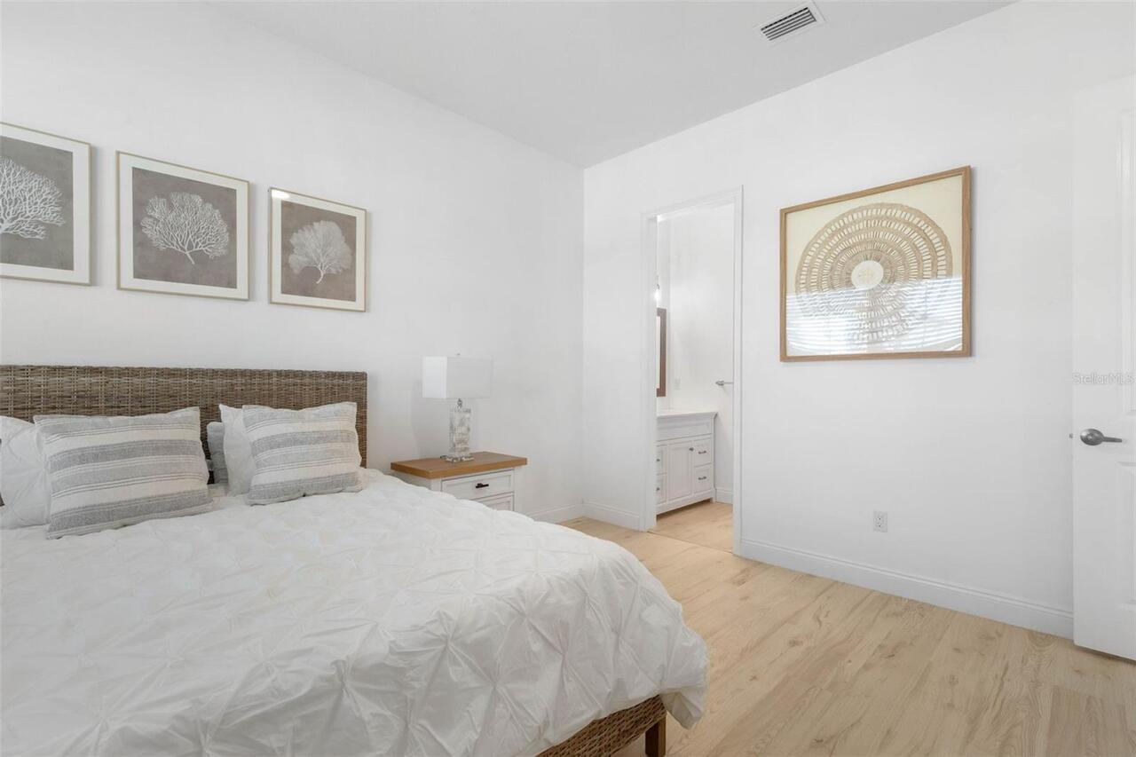 Listing Photo 42