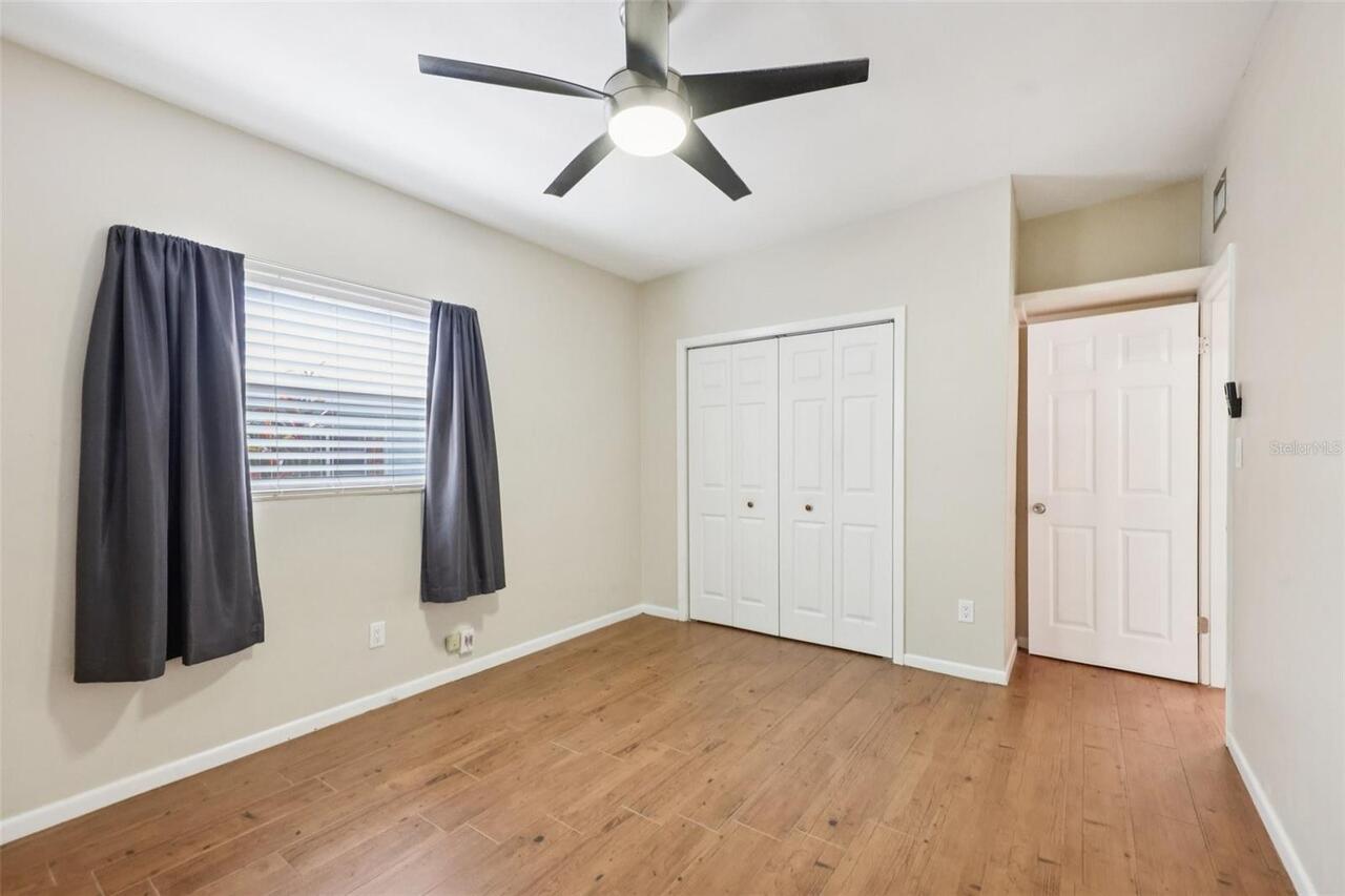 Listing Photo 16