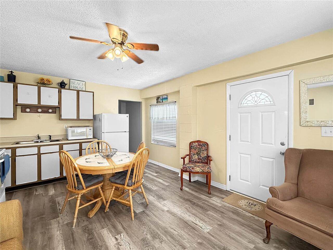 Listing Photo 10