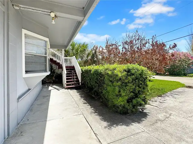 Listing Photo 8