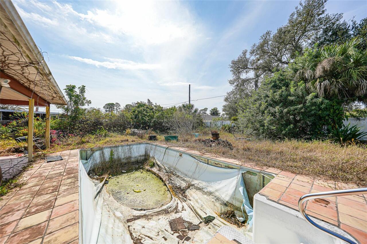 Listing Photo 14