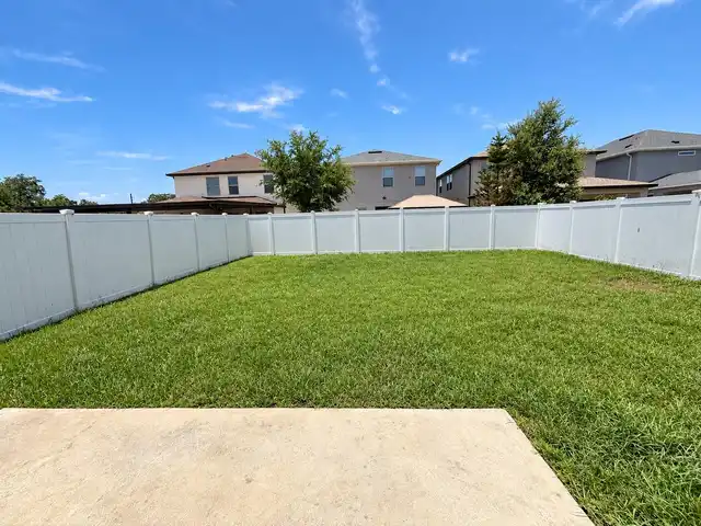 Listing Photo 19