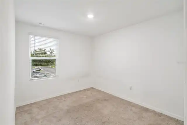Listing Photo 14