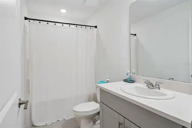Listing Photo 16