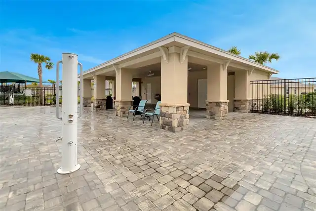 Listing Photo 25