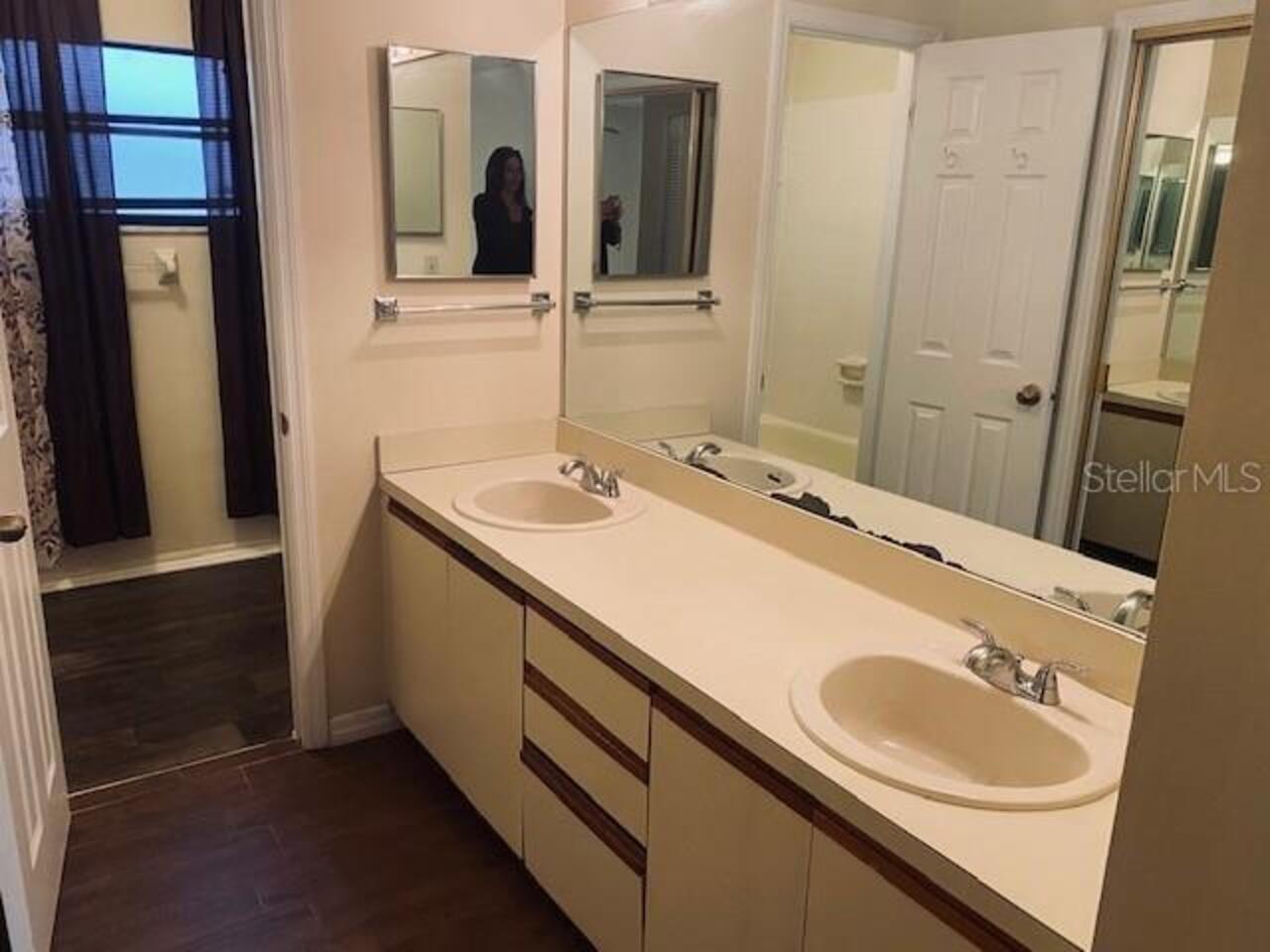 Listing Photo 11