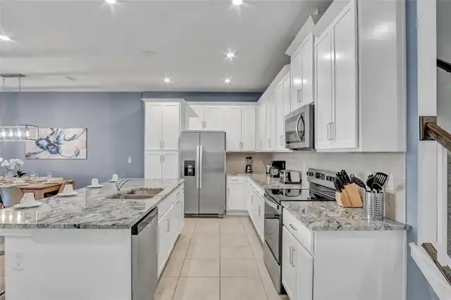 Listing Photo 12