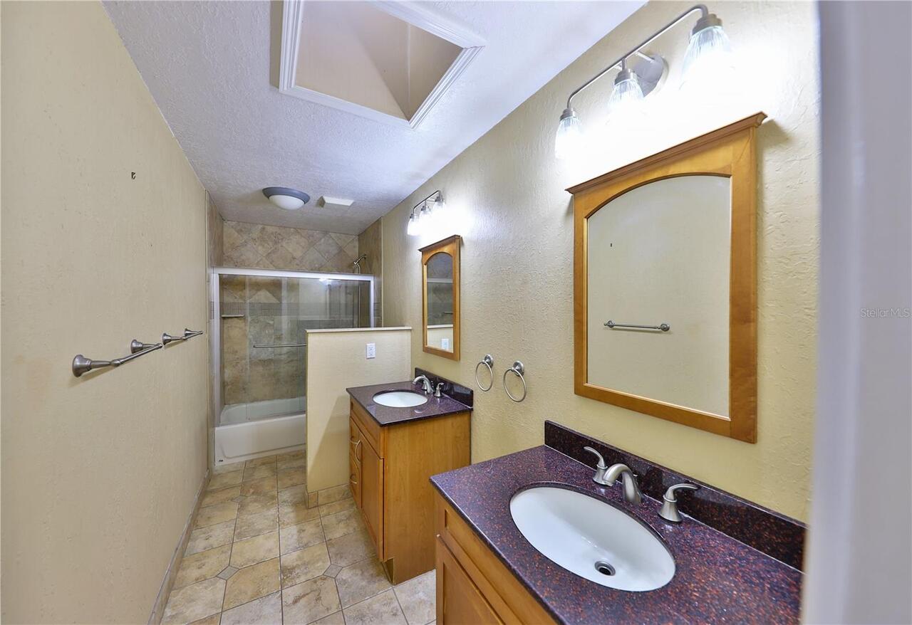 Listing Photo 22