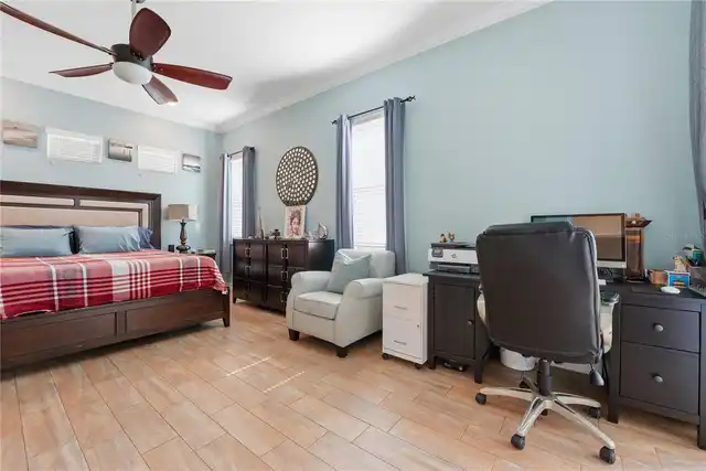 Listing Photo 25