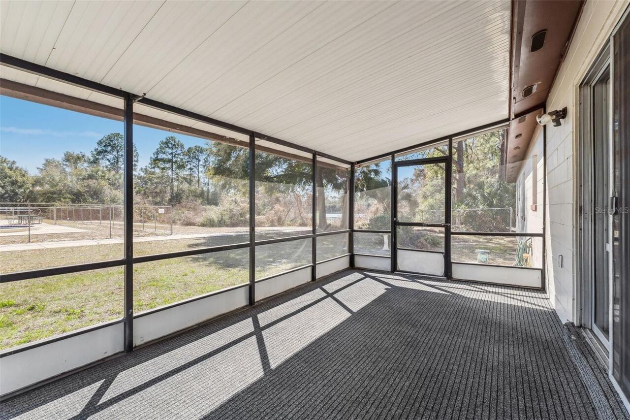 Listing Photo 17