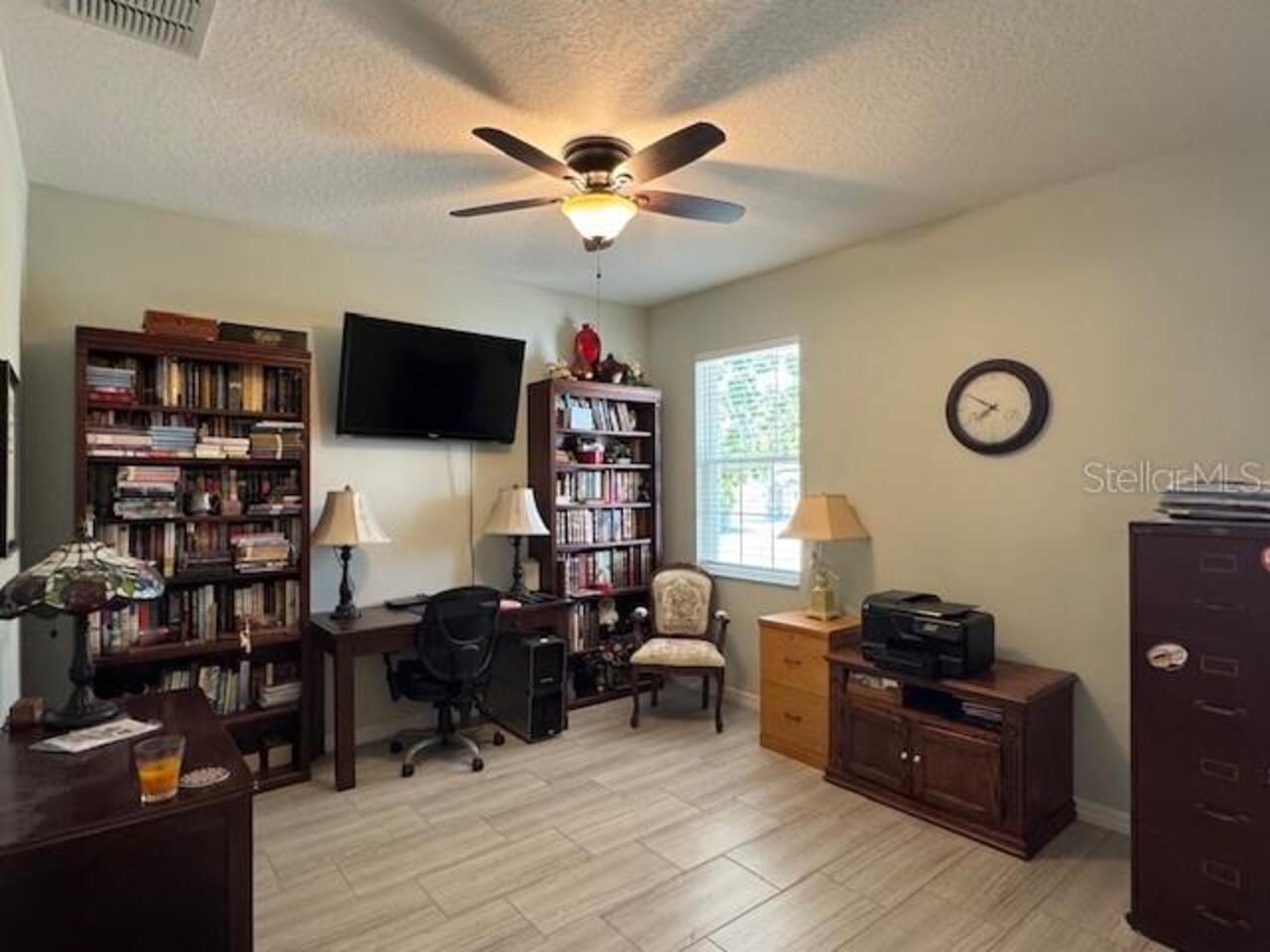 Listing Photo 11