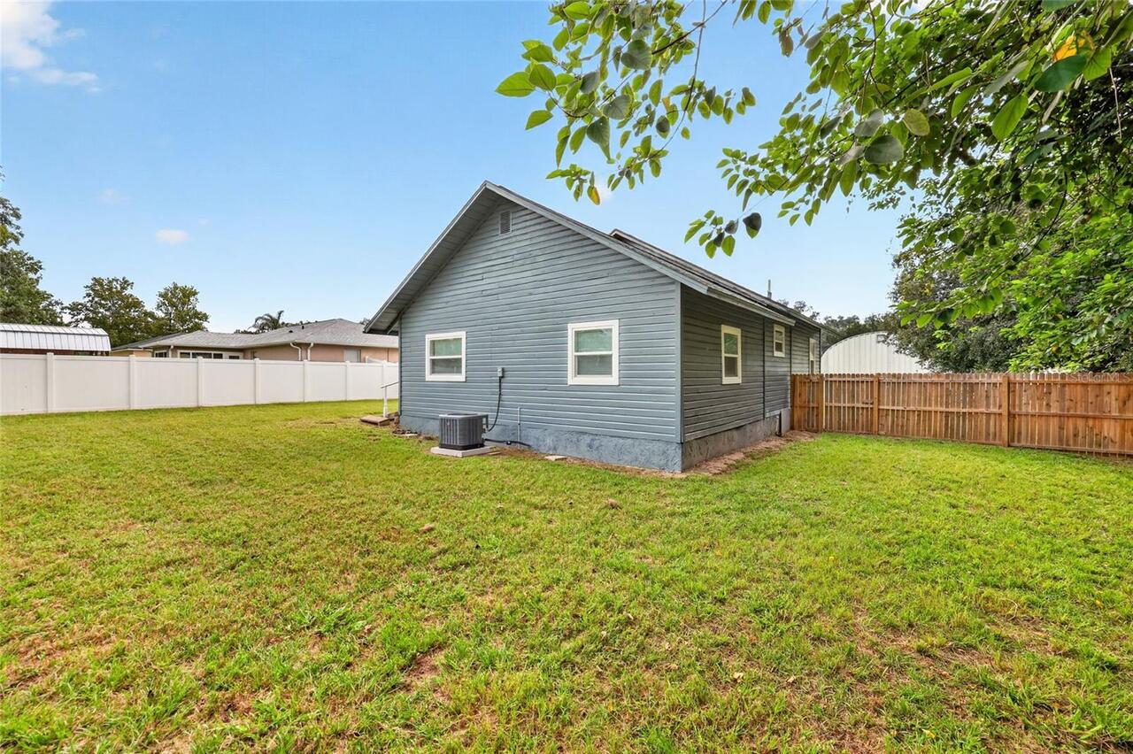 Listing Photo 8