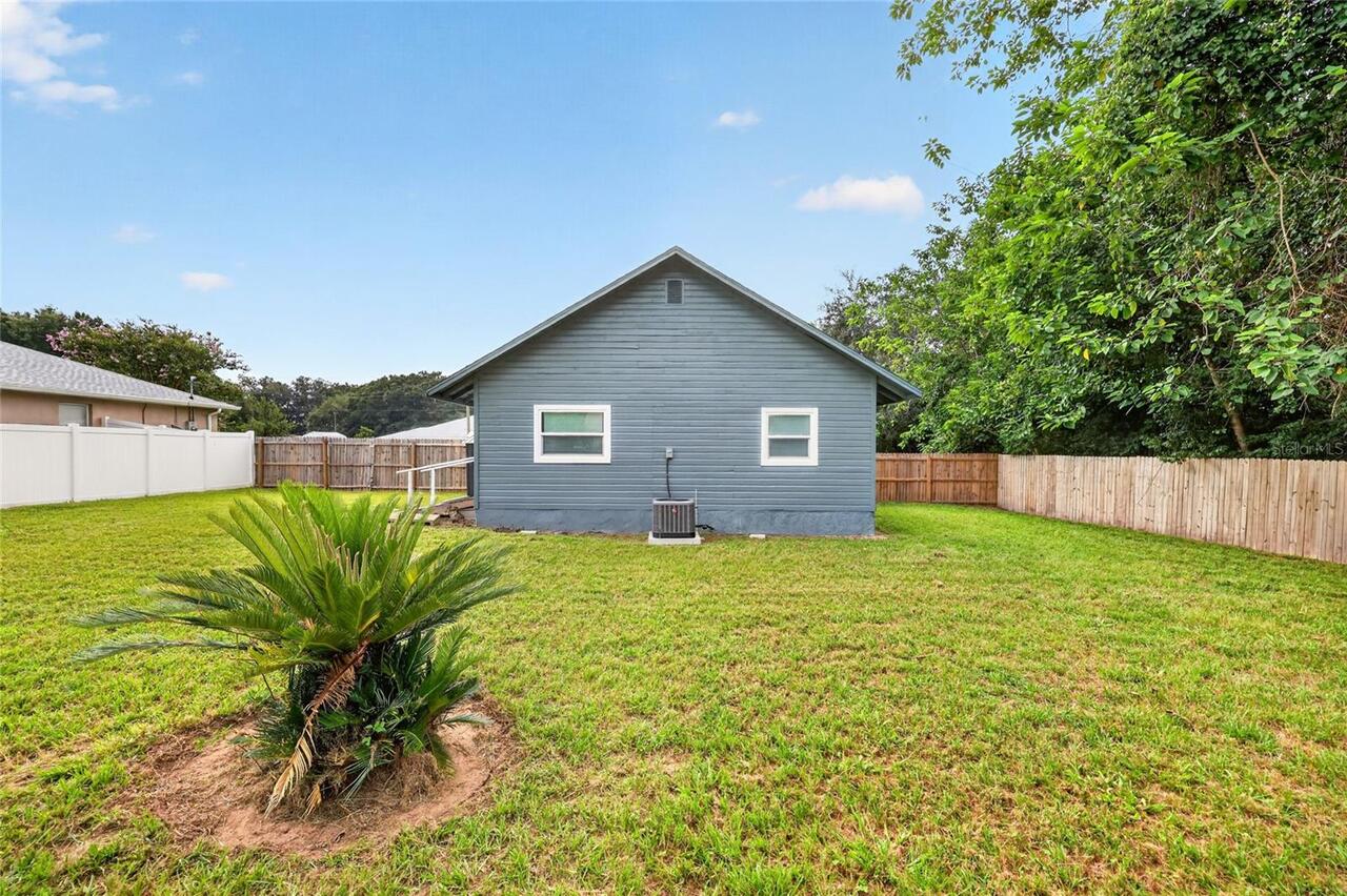 Listing Photo 9