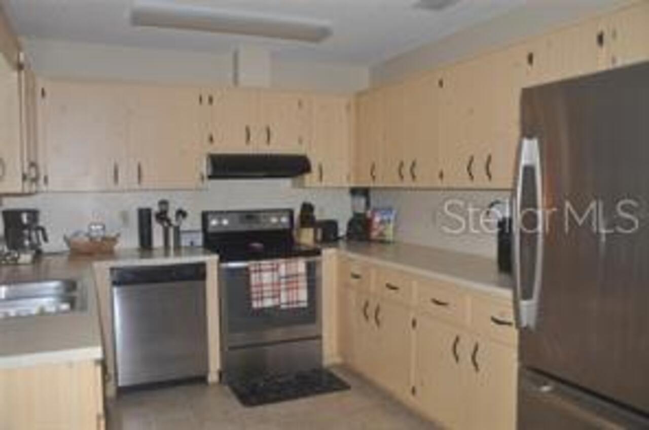 Listing Photo 12