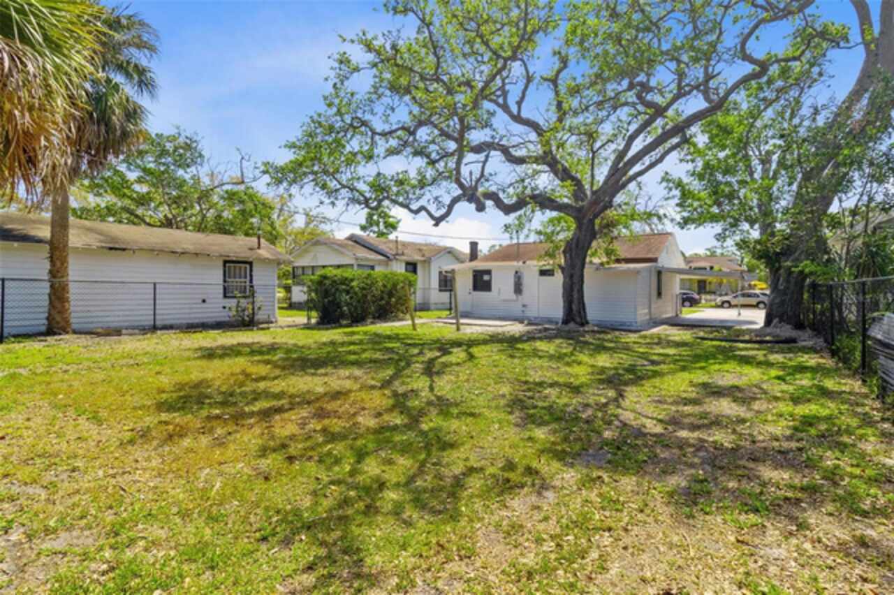 Listing Photo 17