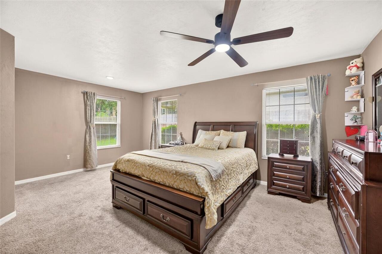 Listing Photo 9