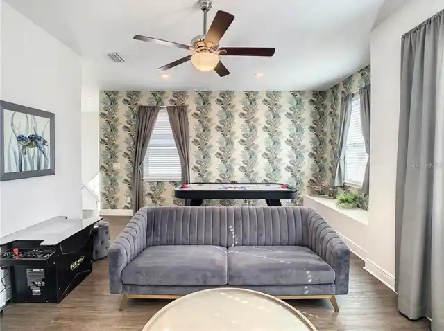 Listing Photo 21