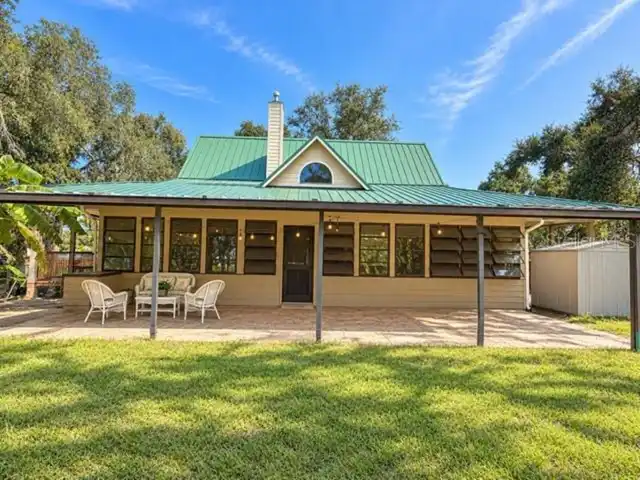 Listing Photo 5