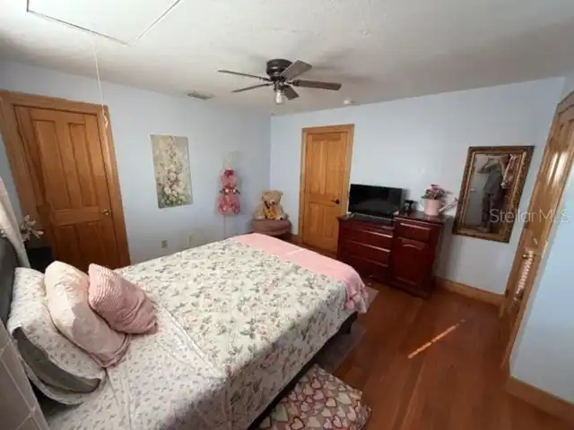 Listing Photo 33