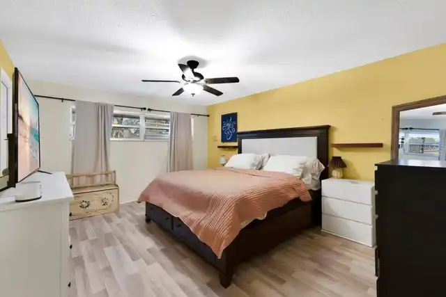 Listing Photo 15