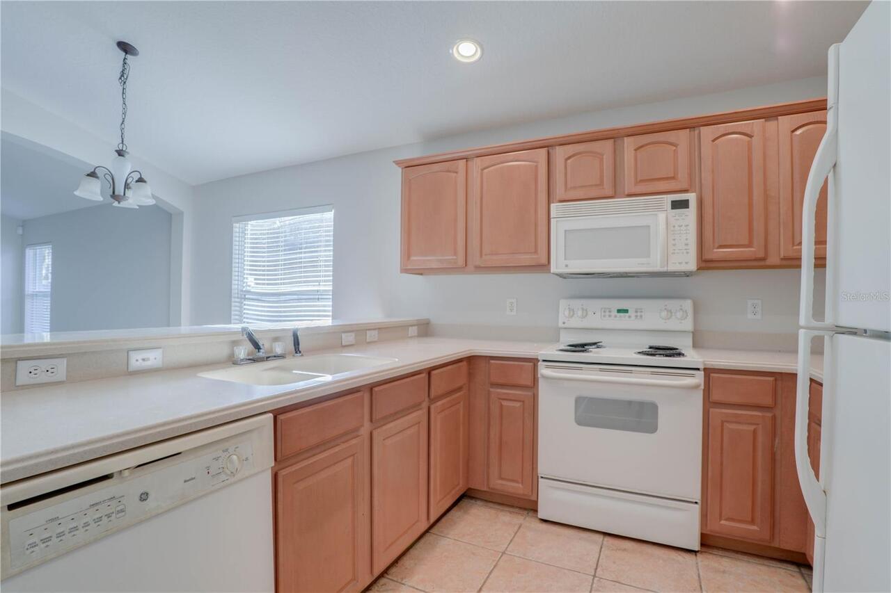 Listing Photo 12