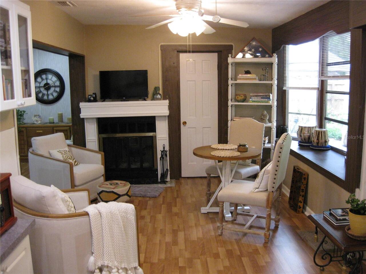 Listing Photo 11