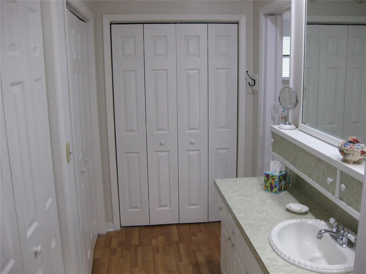 Listing Photo 14