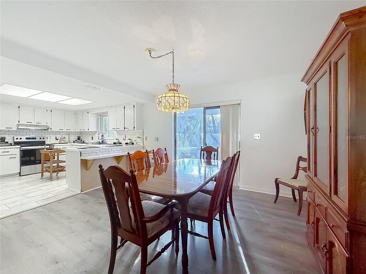Listing Photo 8