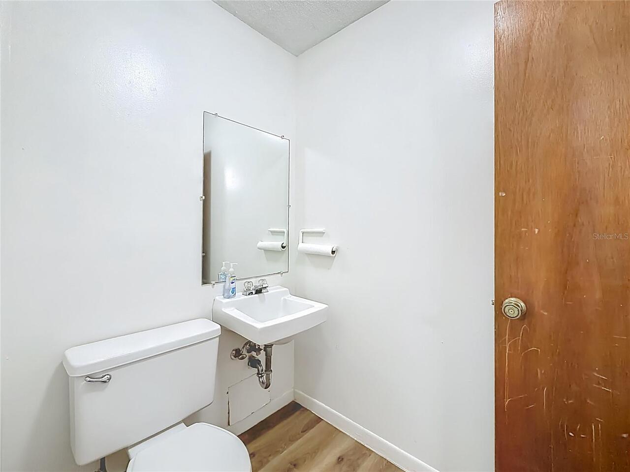 Listing Photo 17