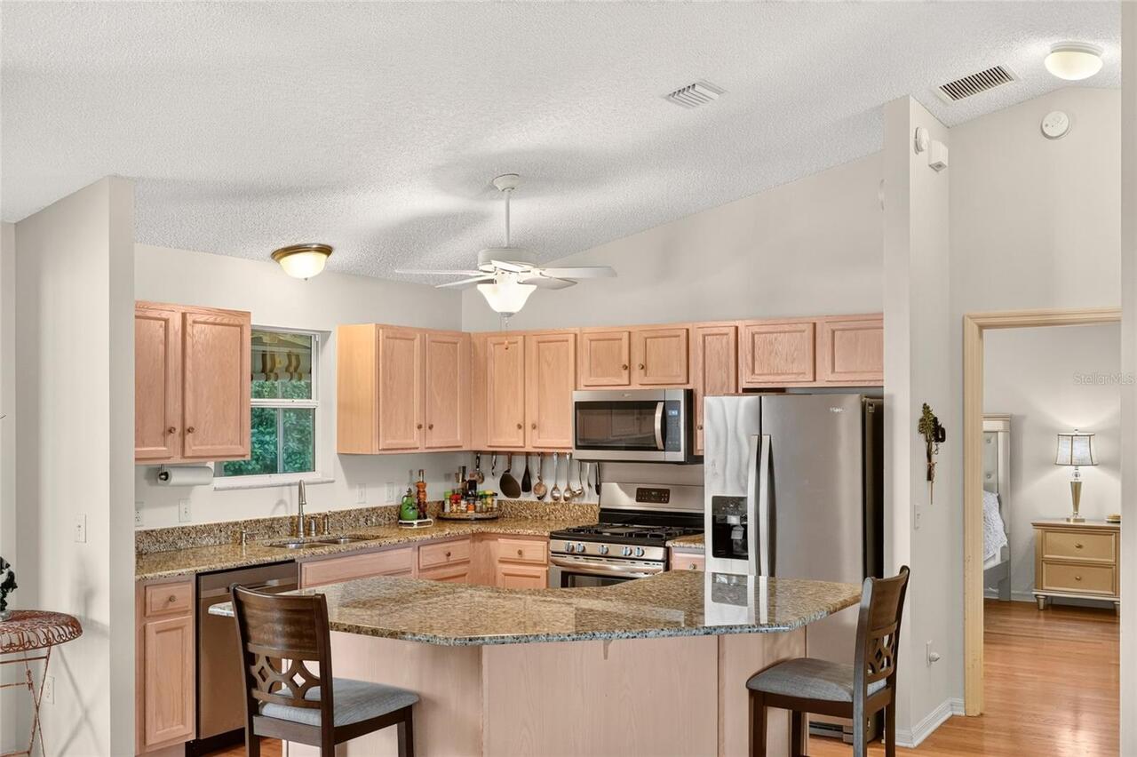 Listing Photo 18