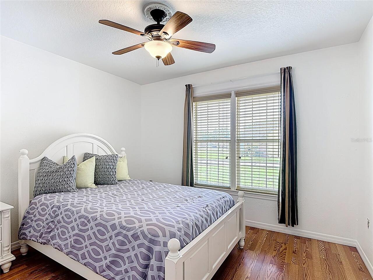Listing Photo 8