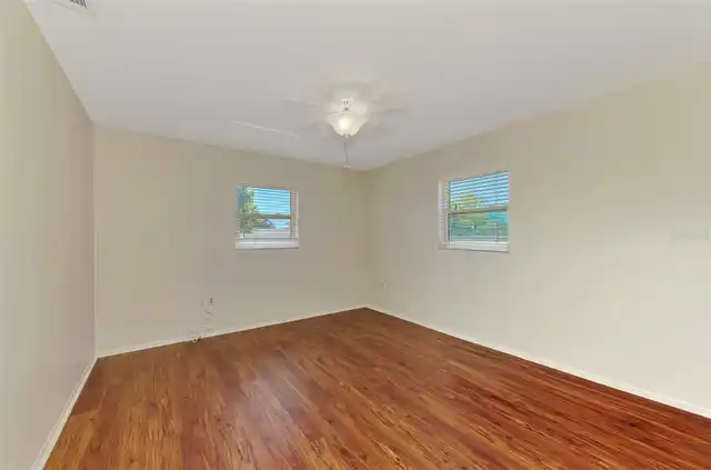 Listing Photo 29