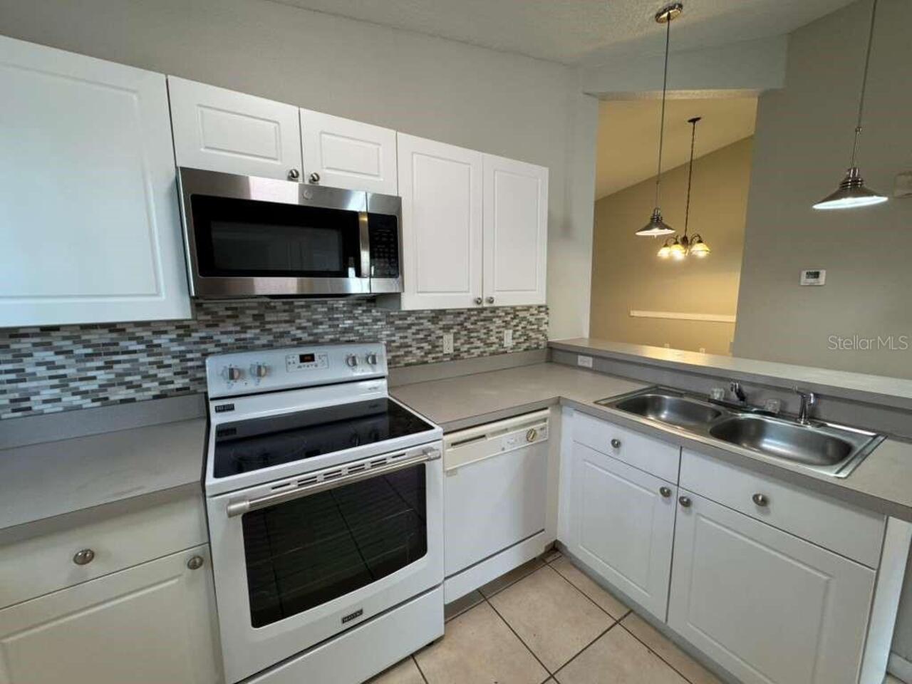 Listing Photo 10