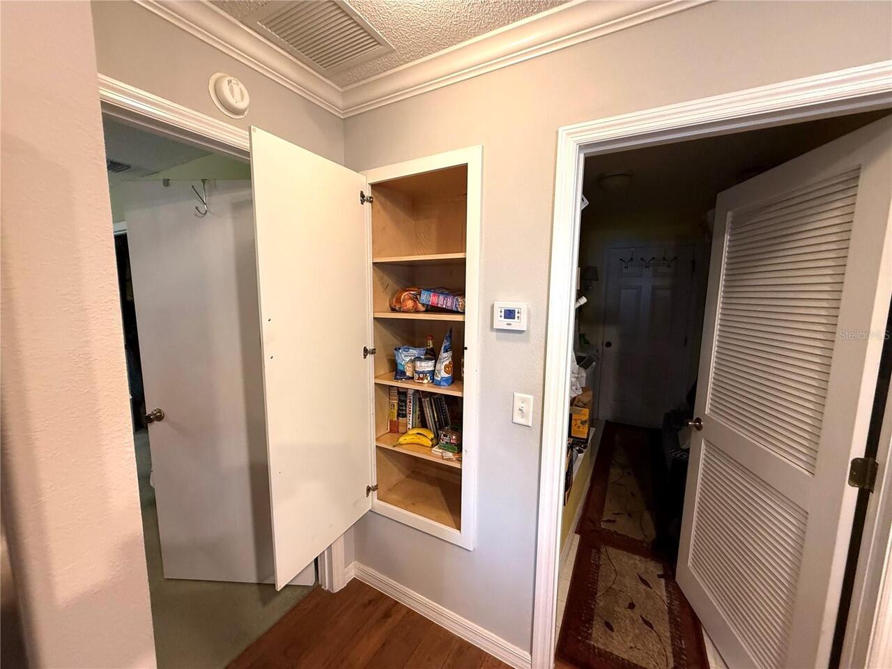 Listing Photo 12